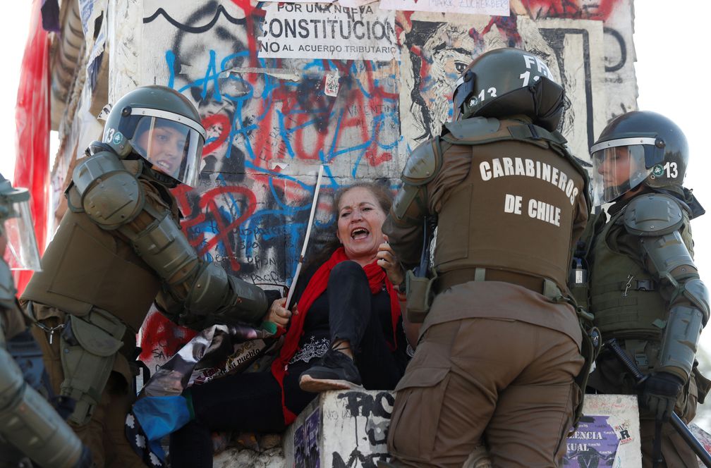 manifestante en Chile