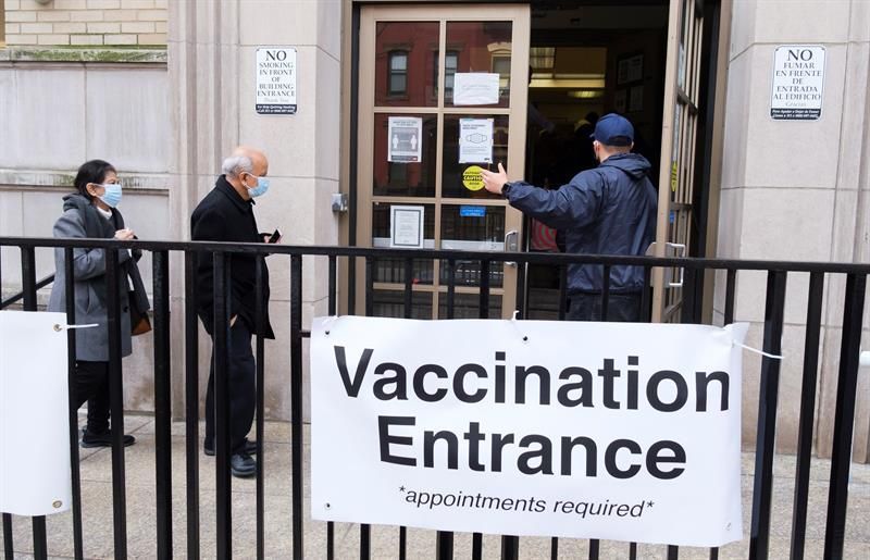 cancelan citas de vacunacion por falta de dosis