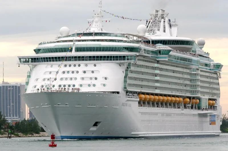 Gobierno aprueba viajes de cruceros de prueba con pasajeros voluntarios