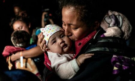 EE.UU. ha permitido la entrada a 10.000 solicitantes de asilo desde México
