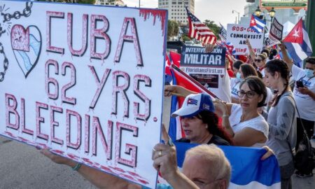 Exilio en Miami no cede en protestas y planea flotilla a Cuba el viernes