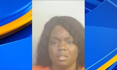 Mujer de Tuscaloosa arrestada por apuñalar a un familiar varias veces