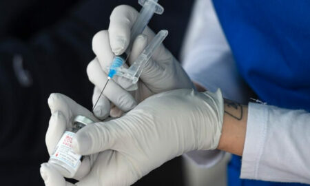 La pandemia ya es delta en EEUU y el Gobierno no descarta tercera dosis