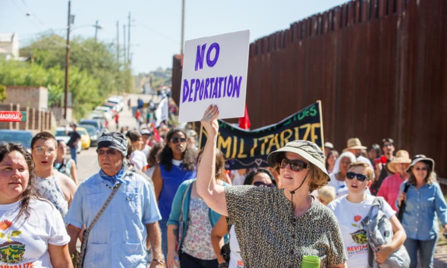 EEUU está deportando inmigrantes indocumentados al interior de México