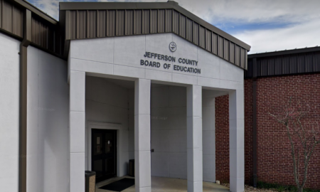 Escuelas del condado de Jefferson requerirán mascarillas hasta al menos el 1 de octubre