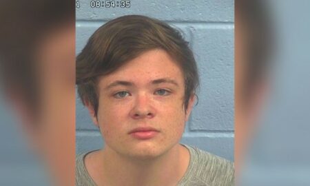 Hombre de 19 años detenido por posesión de pornografía infantil