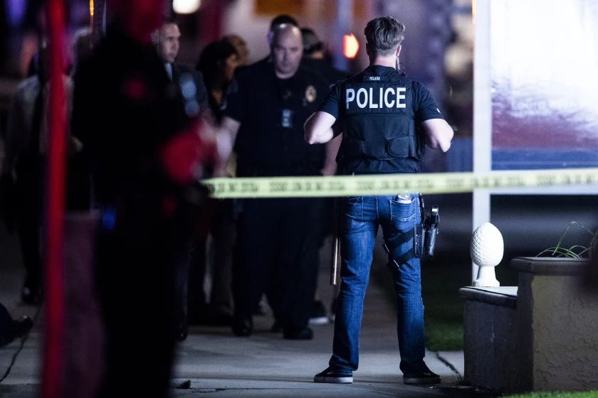 Tres muertos y tres heridos en un tiroteo a las afueras de un bar en EEUU