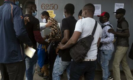 La crisis de migrantes haitianos pone al límite albergues de Ciudad de México