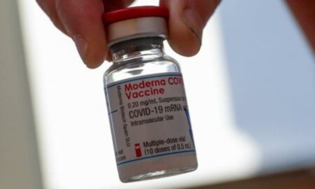 Experta de CDC recomienda aplicar la misma vacuna en dosis de refuerzo
