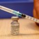 Pfizer dice que la tercera dosis de su vacuna ofrece una protección del 95,6%