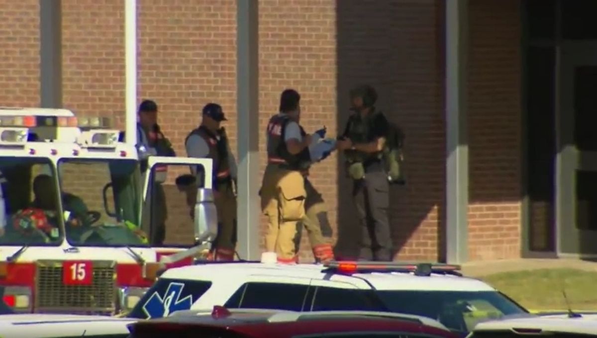 Al menos 4 heridos por disparos en un instituto de secundaria en Texas