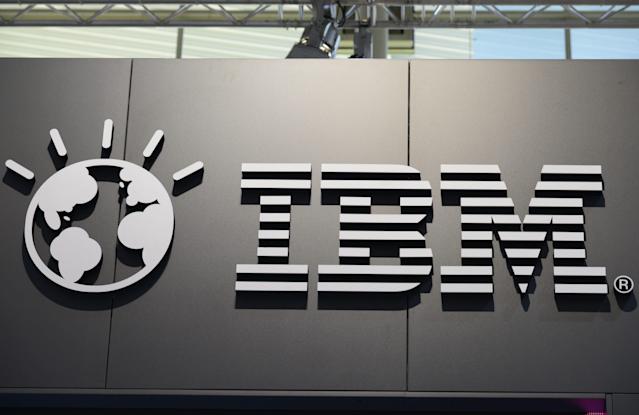 IBM supera la barrera de los 100 cúbits con su procesador cuántico 'Eagle'