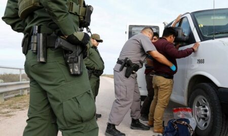 Detienen a mexicano por transportar indocumentados de Guatemala en Florida