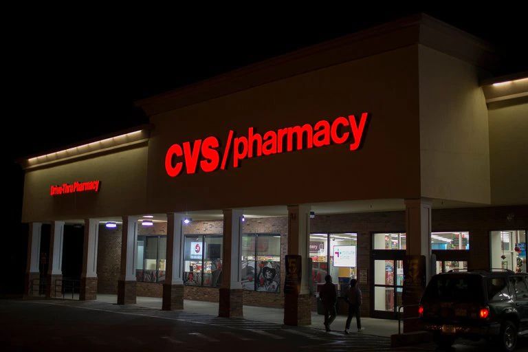 La cadena de farmacias CVS anuncia el cierre de 900 establecimientos
