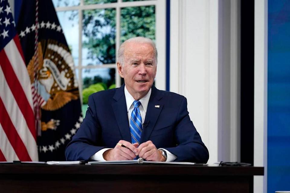 Biden firma el aumento de gasto de EE.UU. en defensa y seguridad nacional