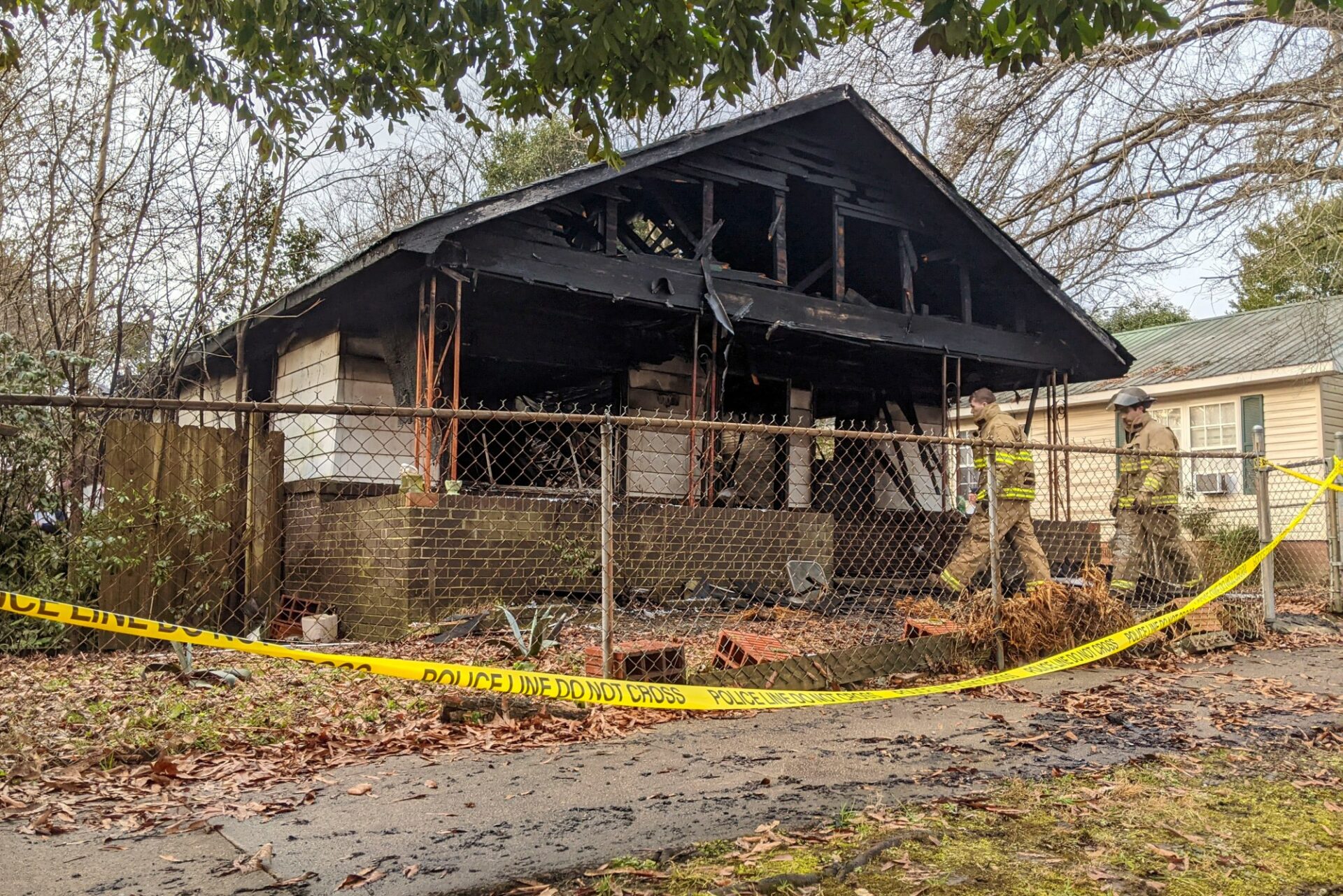 Dos muertos tras incendio en una casa de Gadsden