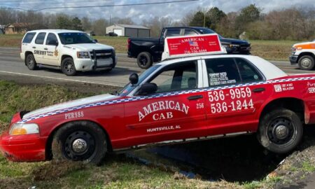 Taxista de Alabama acusada en persecución en varios estados "no tenía ganas de detenerse"