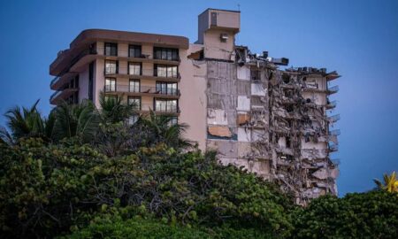 Desalojan por inseguro otro complejo residencial en Florida