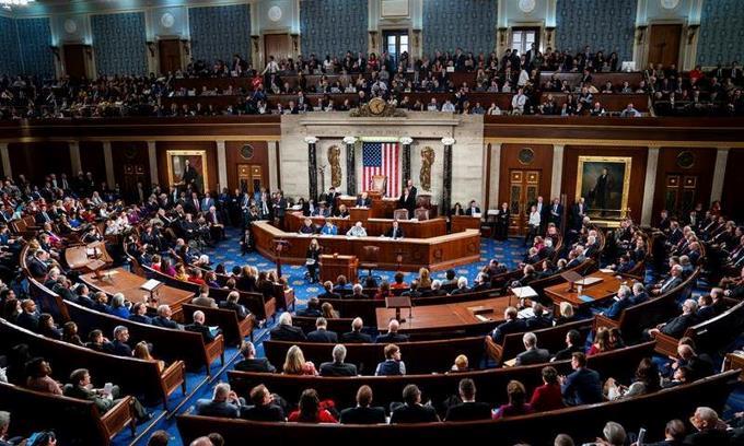 Demócratas forzarán un voto simbólico sobre el aborto en el Senado de EEUU