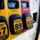 Precios de la gasolina continúan aumentando a medida que comienza la temporada de viajes de verano