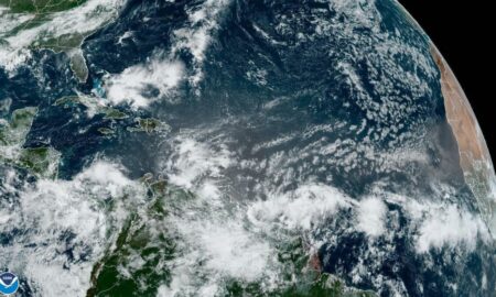 Aviso de tormenta tropical para islas de Barlovento y partes de Venezuela