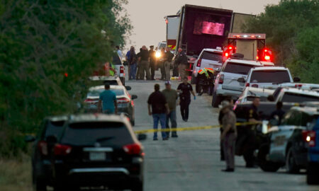 Unas 100 ONG piden a EE.UU. no deportar a los sobrevivientes del camión de Texas