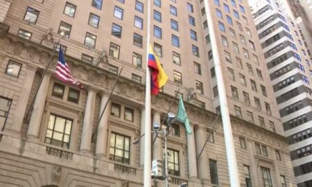 Nueva York iza la bandera de Colombia con motivo del Día de la Independencia