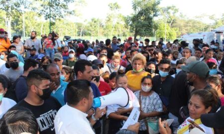 Autoridades dicen que oficina migratoria en mexicana Tapachula está colapsada