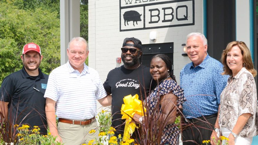 El famoso maestro de parrillas de barbacoa Rodney Scott abre un nuevo restaurante en Trussville
