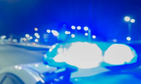 Sospechoso bajo custodia después de encontrar niños heridos de bala durante parada de tráfico en Decatur