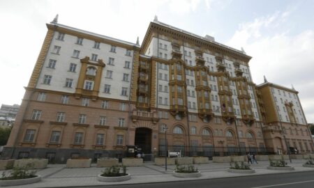 La Embajada de EEUU llama a sus nacionales a abandonar «de inmediato» Rusia