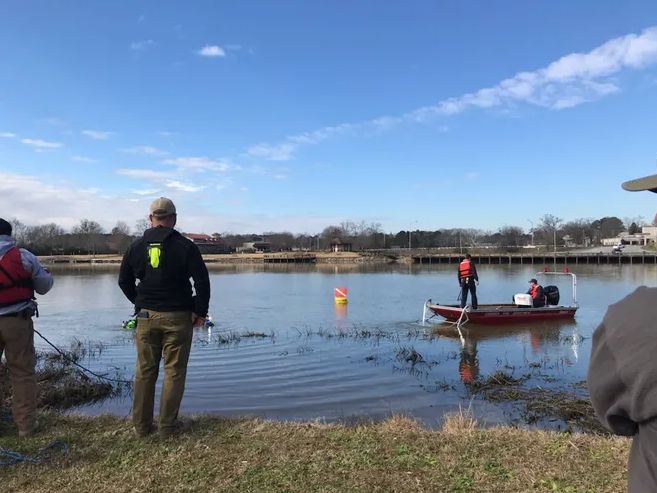 Automóvil de un hombre de Alabama encontrado en el río Coosa casi 40 años después de su desaparición