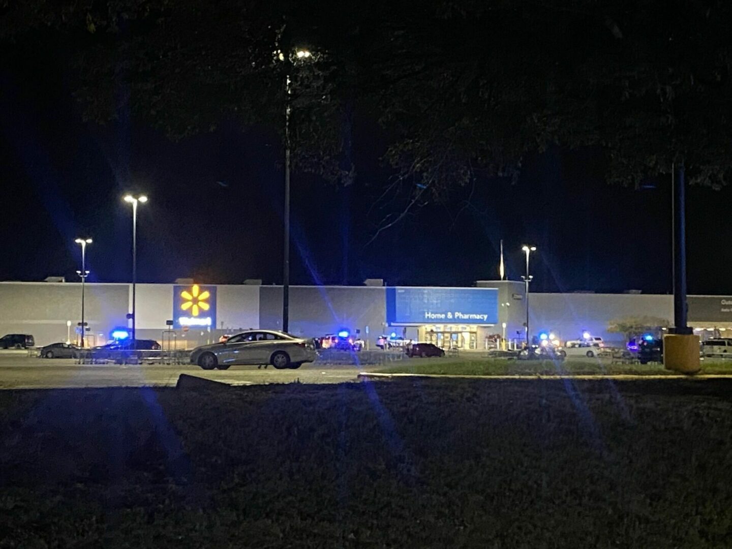 Hombre murió tras una discusión en un estacionamiento de Walmart del sureste de Alabama
