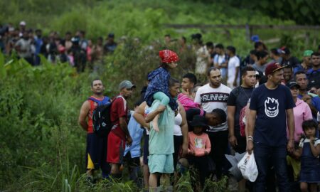 Unos 900 migrantes irregulares varados en Panamá han retornado a Venezuela