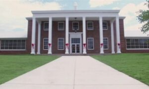 El superintendente de las escuelas de la ciudad de Trussville renuncia tras el incidente del 'death note'