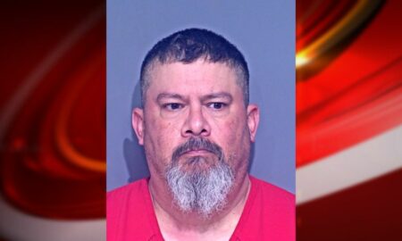 Maestro del sur de Alabama arrestado, acusado de tener contacto sexual con varios estudiantes