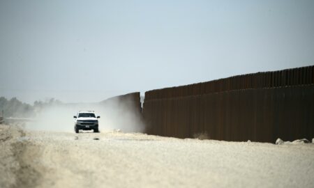 Arranca construcción de sede forense en Arizona por alza de migrantes muertos