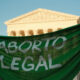Corte en Arizona prohíbe que doctores sean penalizados por realizar abortos