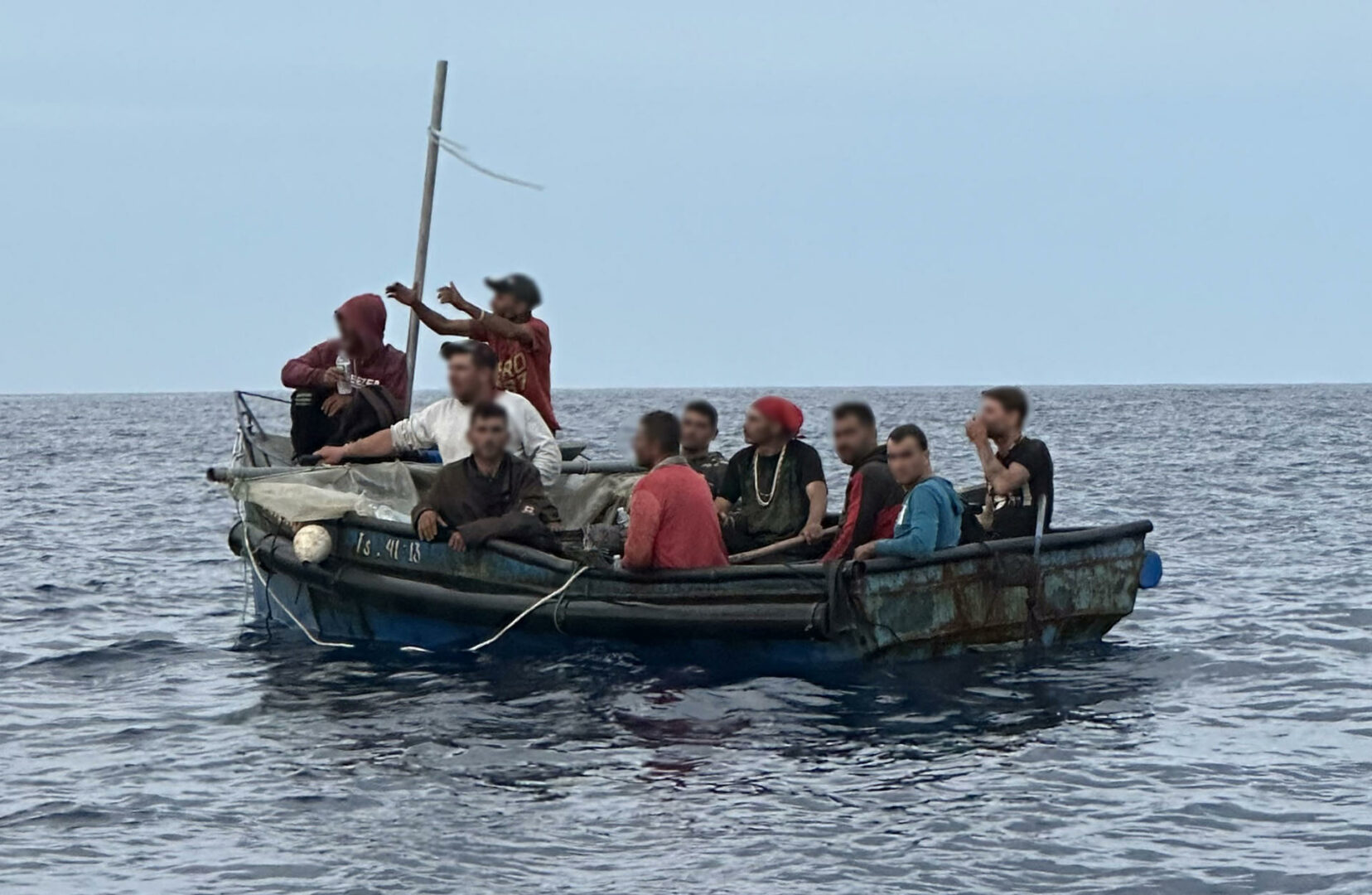 EEUU repatría a 143 migrantes cubanos interceptados en las costas de Florida