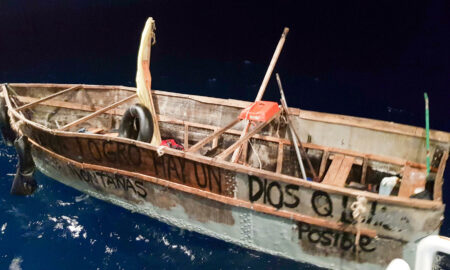 Detienen una embarcación cargada de migrantes en la bahía de Miami