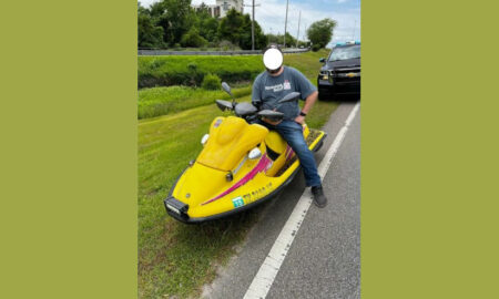 Hombre detenido en moto de agua en el sur de Alabama; la policía dice que es legal en la calle
