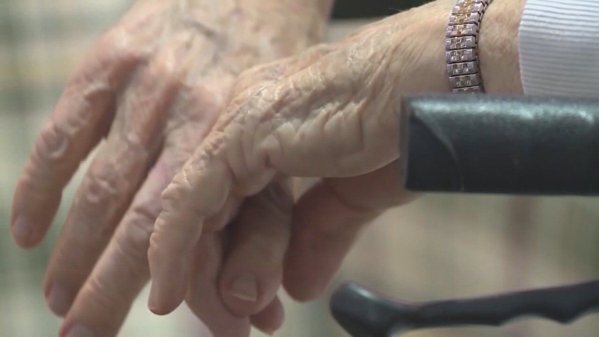 Alabama DHR necesita más hogares de acogida para adultos mayores discapacitados