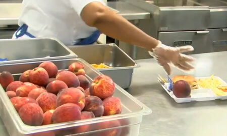 Las escuelas de la ciudad de Birmingham inician el programa de alimentación de verano con casi 50 sitios comunitarios