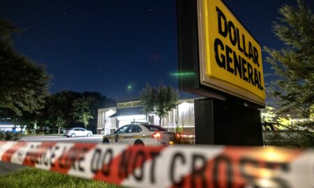 Guardia evitó matanza en universidad a manos del autor de tiroteo en Jacksonville