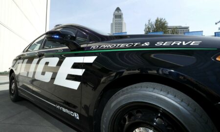 Policía de Los Ángeles acusa a padre de matar a dos de sus hijos y herir a otros dos
