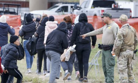 EEUU confirma la muerte de 3 migrantes en medio de disputa por el control de la frontera