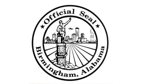 Birmingham procesa renovaciones de licencias y acepta pagos de impuestos en efectivo o cheque