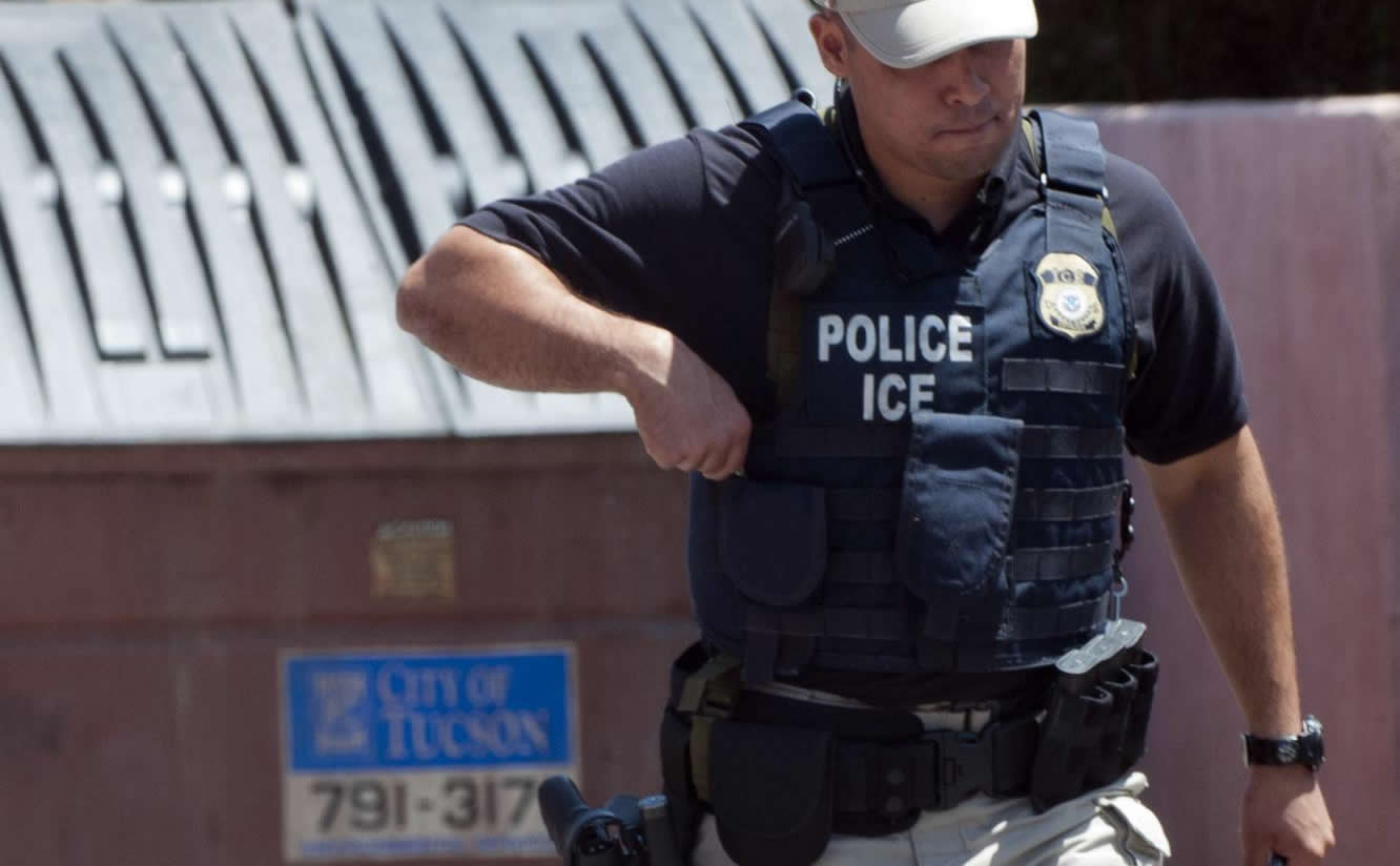 Al menos 1.600 agentes de ICE comenzarán a usar cámaras corporales en sus operativos
