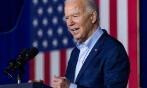 Biden anuncia que triplicará los aranceles al acero y aluminio de China