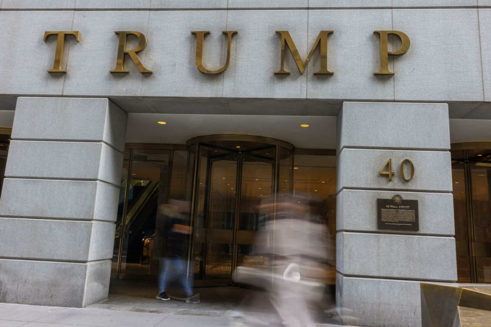 Fiscal general de Nueva York cuestiona a empresa que proporcionó millonaria fianza a Trump